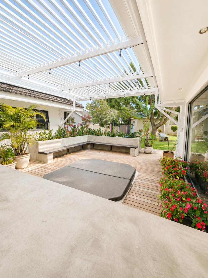 5 Bedroom Property for Sale in Flamwood North West